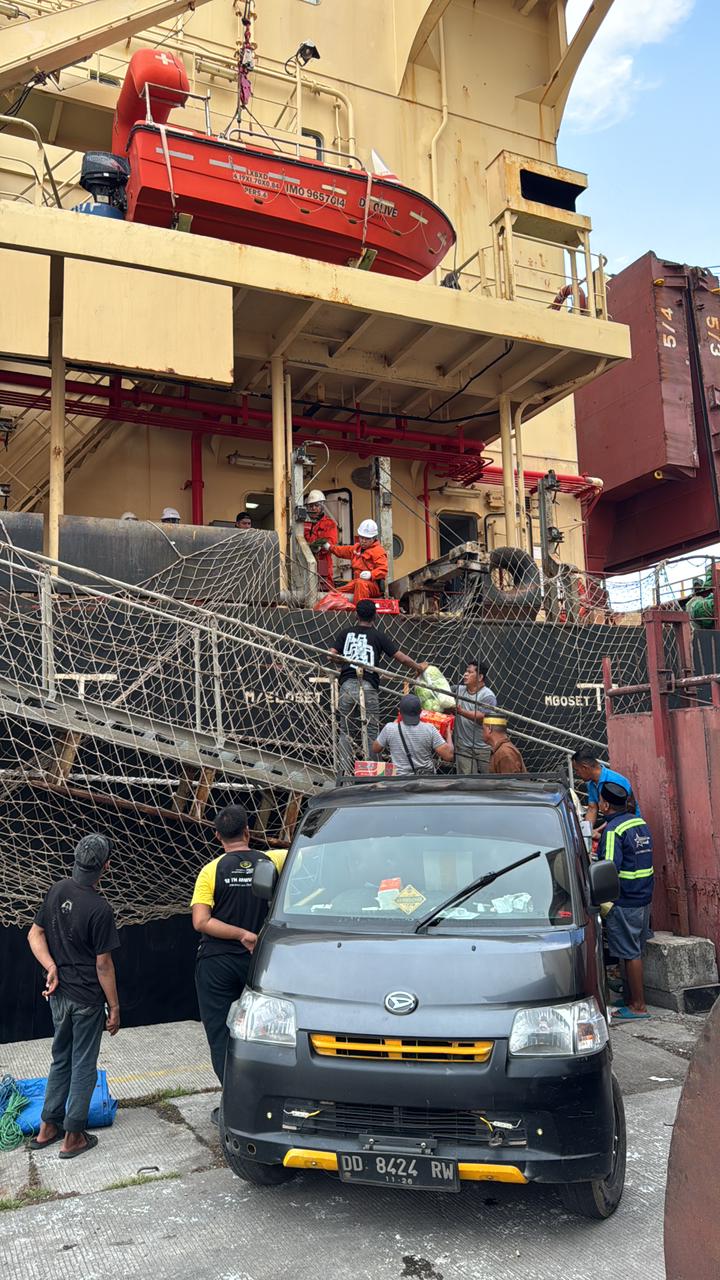 Proses Pengiriman logistik kapal